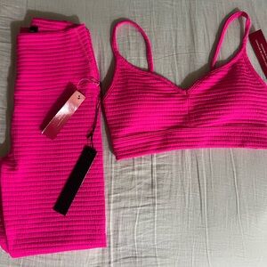 Carbon38 Jacquard Sweetheart Bra and 7/8 Legging Set